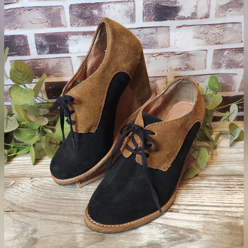 Pilcro and the Letterpress Black Brown Oxford Wedge Suede Booties Size 7.5